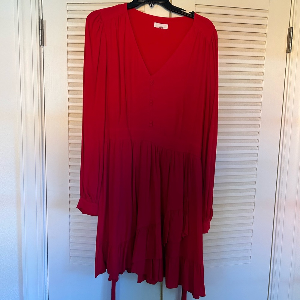 Red a loves a dress